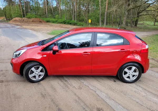 kia rio łódzkie Kia Rio cena 30000 przebieg: 98000, rok produkcji 2015 z Poznań